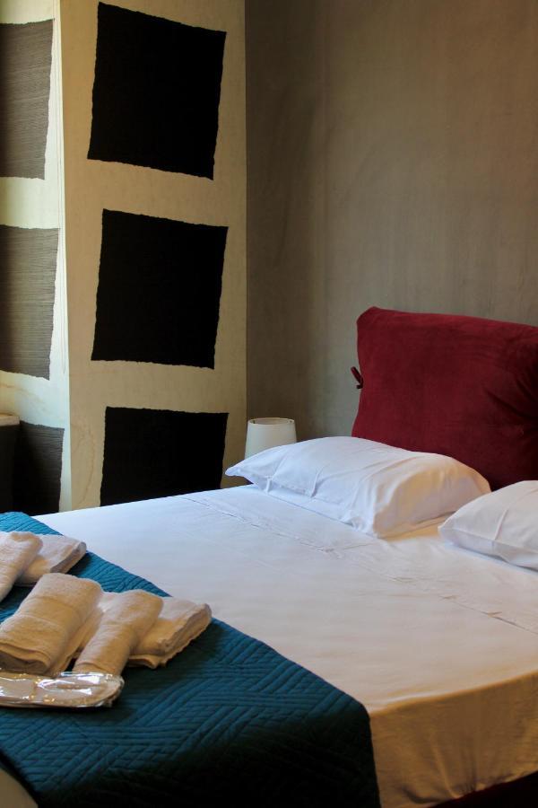 48 Fourty Eight Luxury Apartment